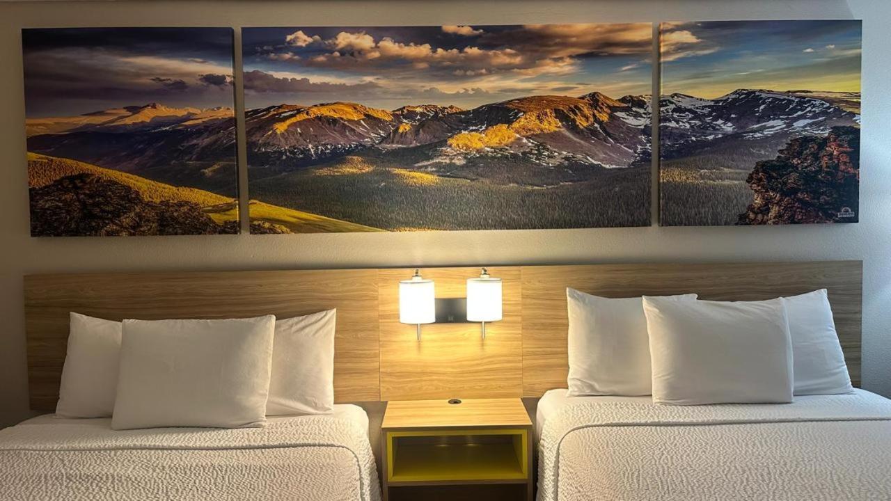 Days Inn By Wyndham Ridgecrest Near China Lake Naval Station Εξωτερικό φωτογραφία