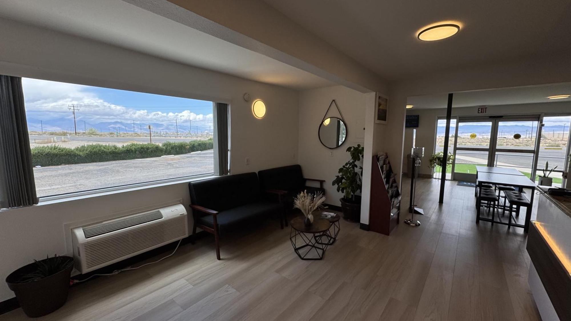 Days Inn By Wyndham Ridgecrest Near China Lake Naval Station Εξωτερικό φωτογραφία