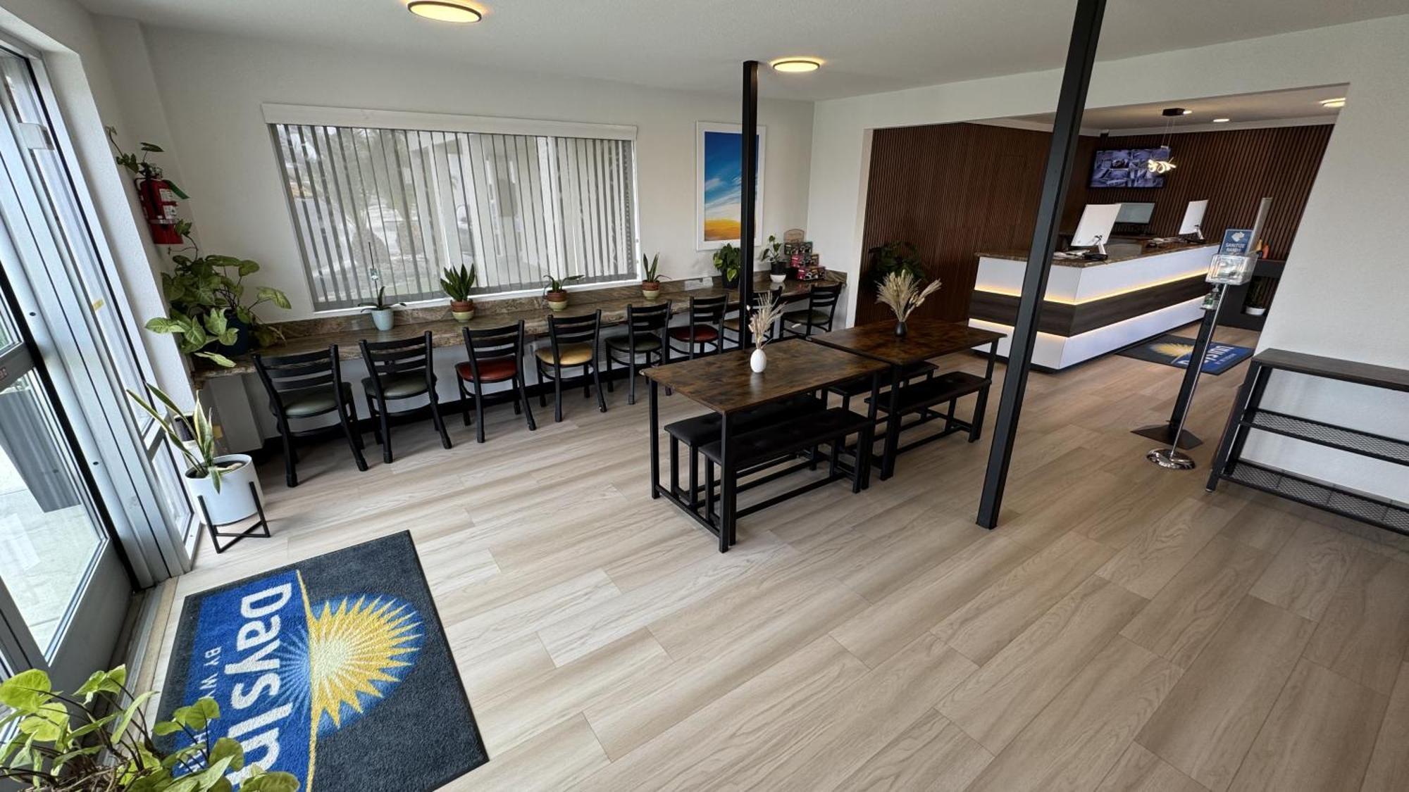 Days Inn By Wyndham Ridgecrest Near China Lake Naval Station Εξωτερικό φωτογραφία